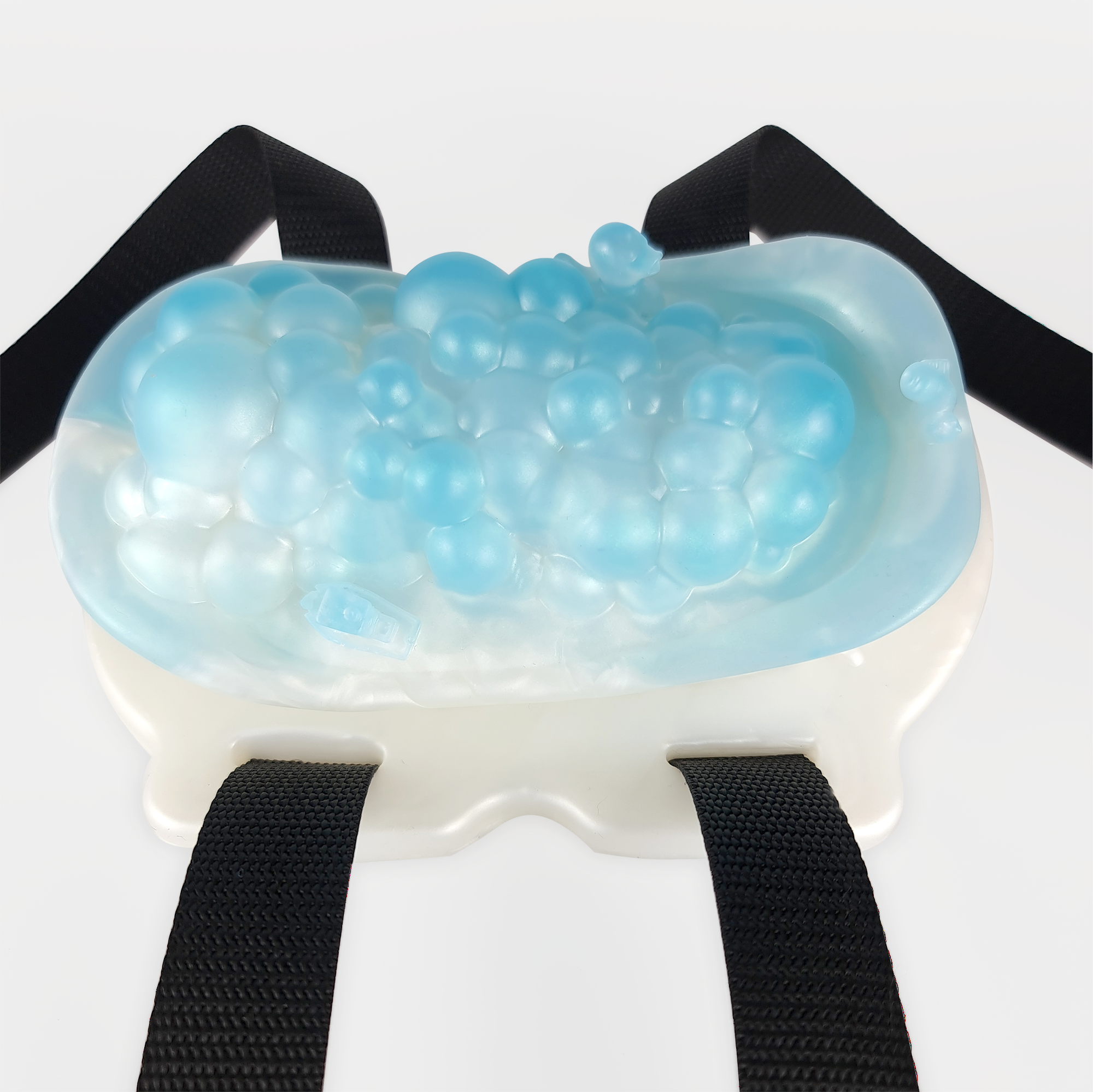 The bathtub grinder with straps.