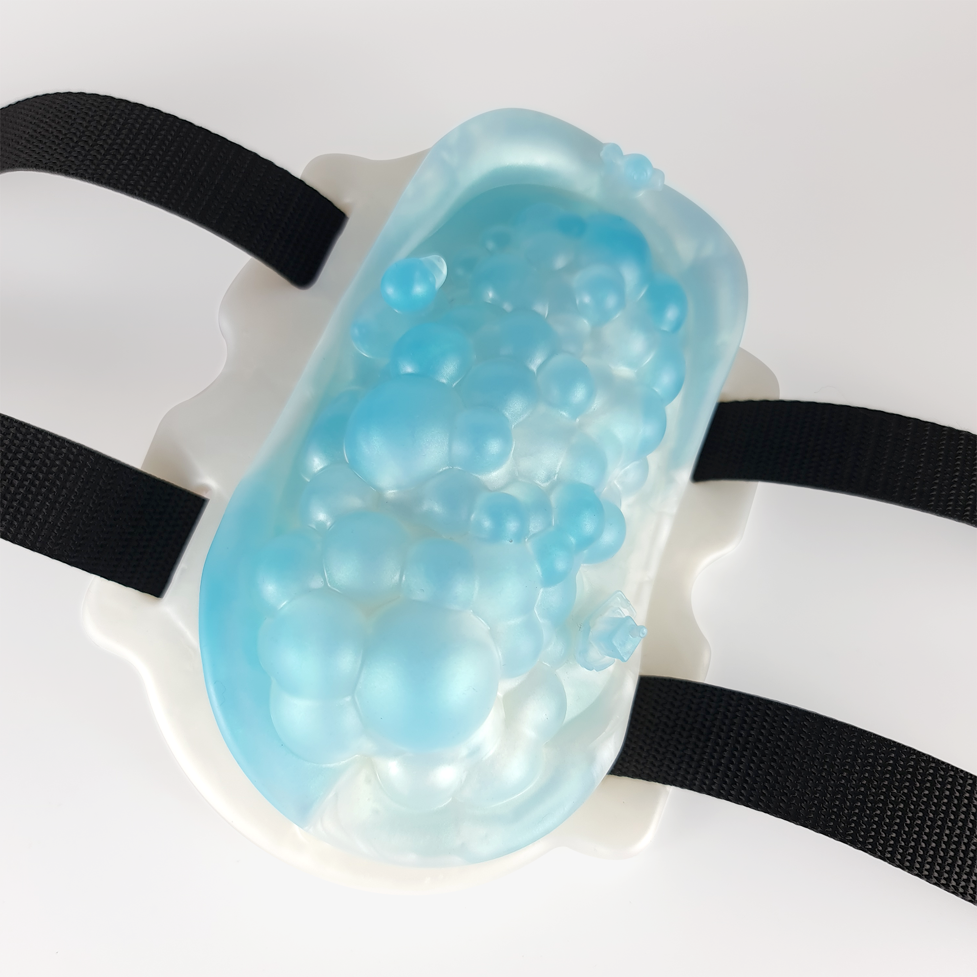 The bathtub grinder front with straps.